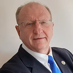 Erwin Plett